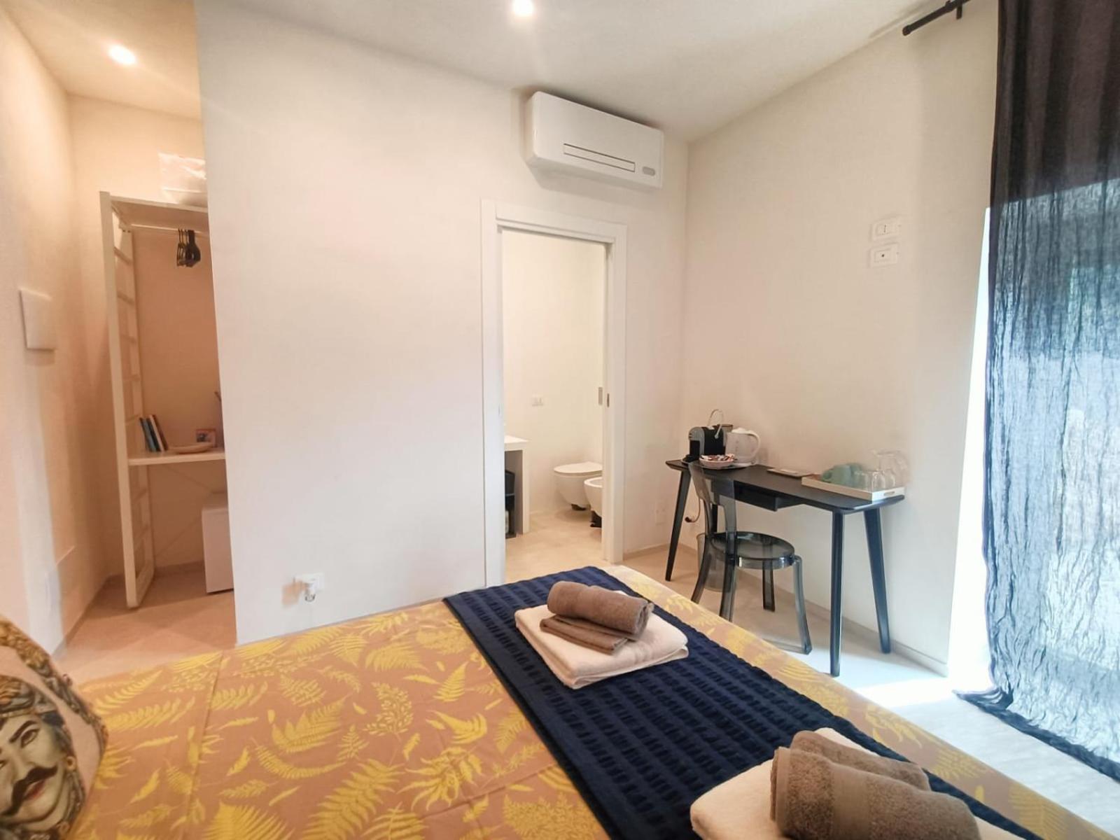 Acciana Rooms Μόντικα Εξωτερικό φωτογραφία